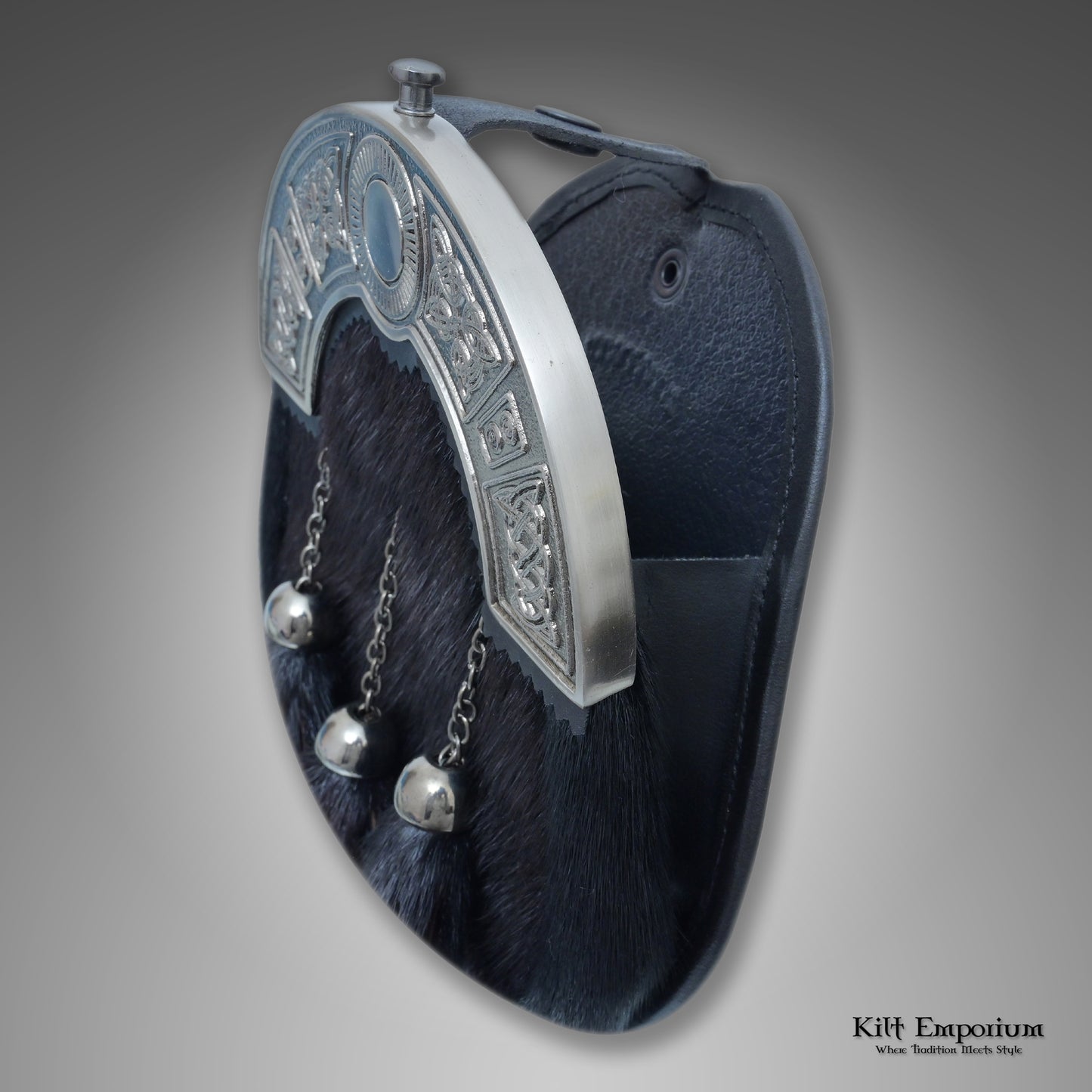 Celtic Knot Cantle Black Sporran – Premium Men’s Full Dress Kilt Accessory