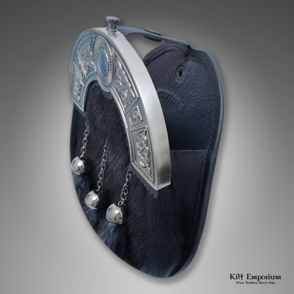 Celtic Knot Cantle Black Sporran – Premium Men’s Full Dress Kilt Accessory